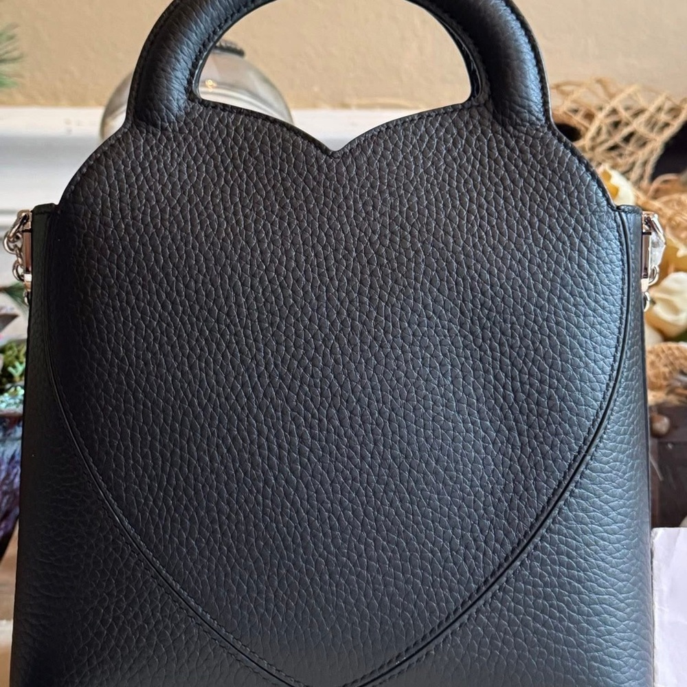 BNWOT VIRAL T&C Heart Leather Bag – Return to Tiffany Black Lowest Price 🖤 - Picture 13 of 16